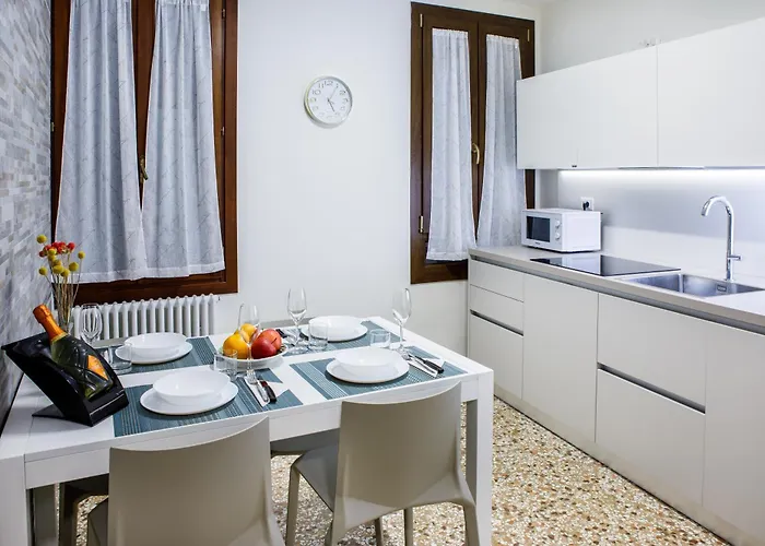 Ca'ada Apartamento *